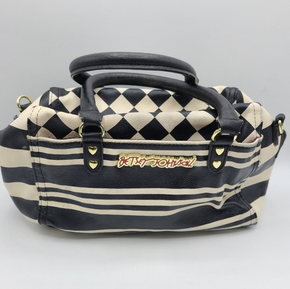 betsey johnson bag